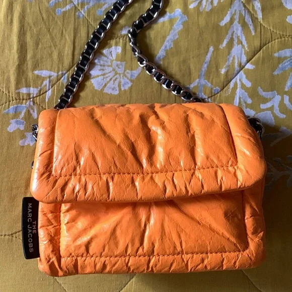 The Marc Jacobs Pillow Bag - Picture 3 of 7